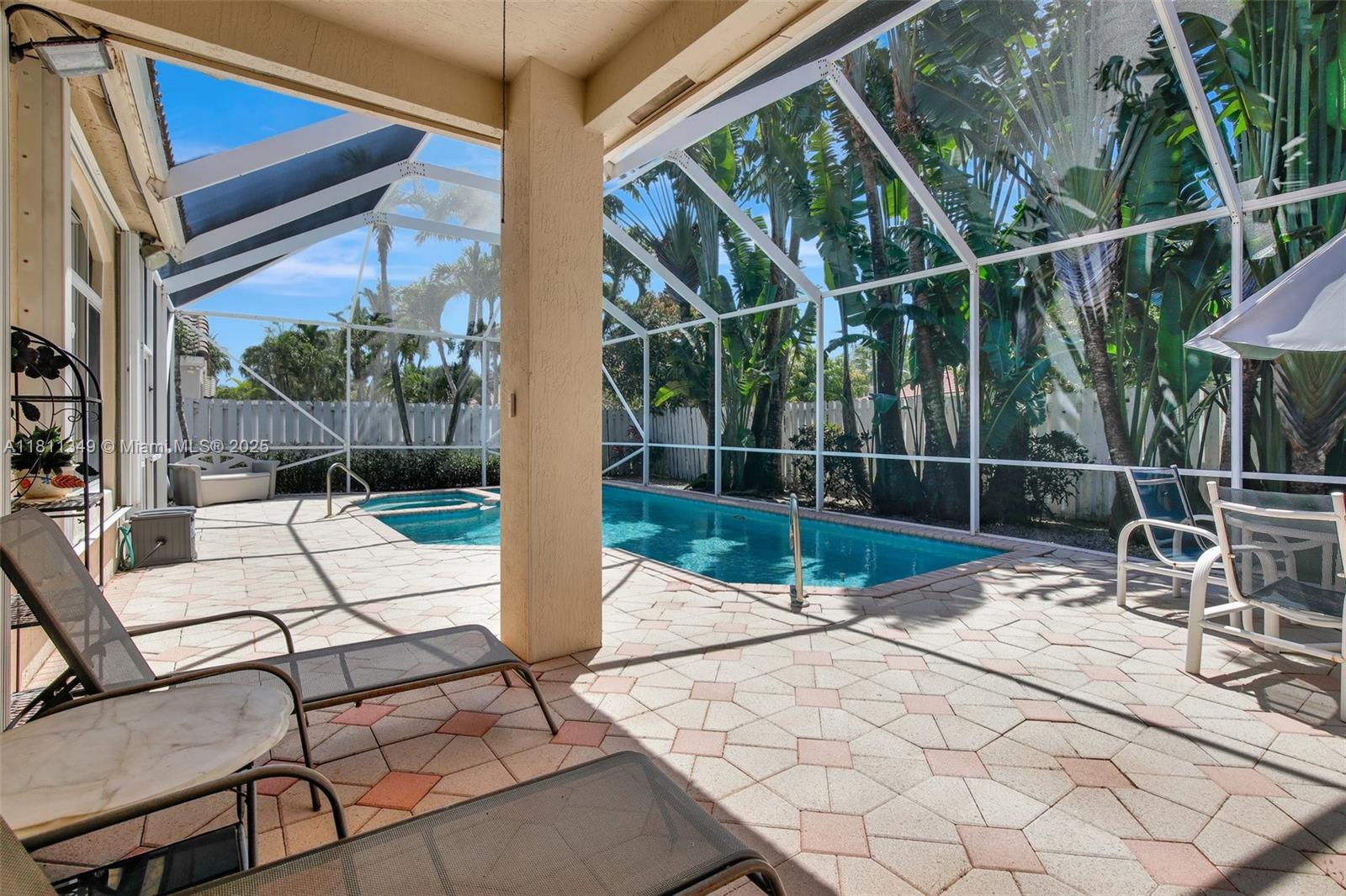 13220 Nw 11th Ct, Sunrise, Miami-Dade County, Florida - 4 Bedrooms  
2 Bathrooms - 