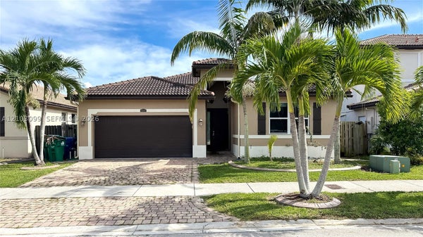 11828 SW 253RD ST, HOMESTEAD, FL 33032 - Image 1fb7cce1b03bd7e50def31c348f0ac3d/989373344