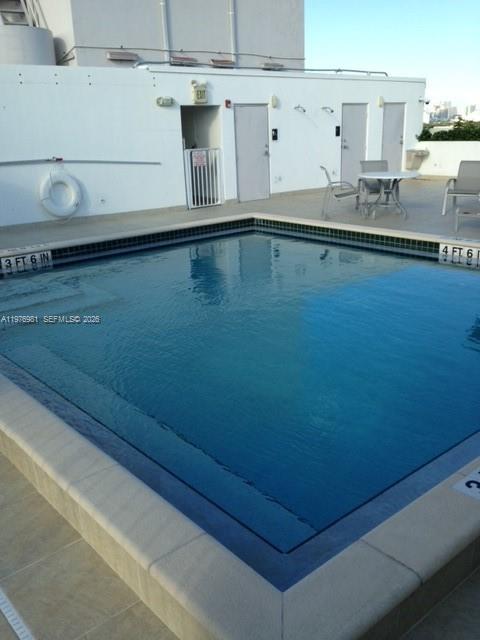 VILLAGGIO IN THE GROVE TO - Residential