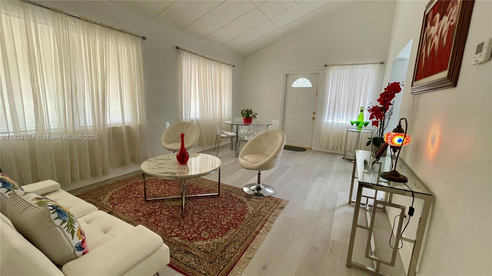 search properties 2 6021 SW 38th St