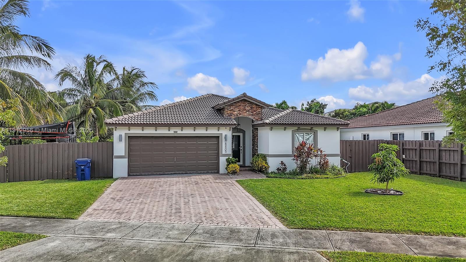 CHRISTOPHER GARDENS - Residential