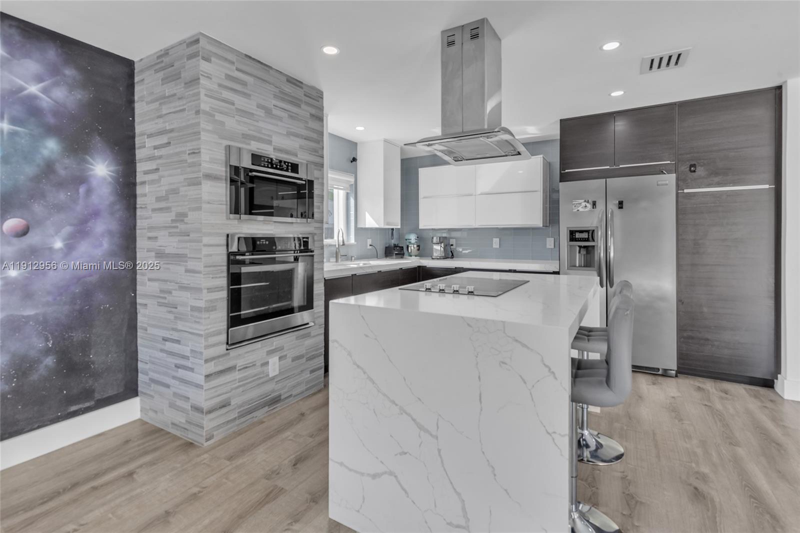 CHRISTOPHER GARDENS - Residential