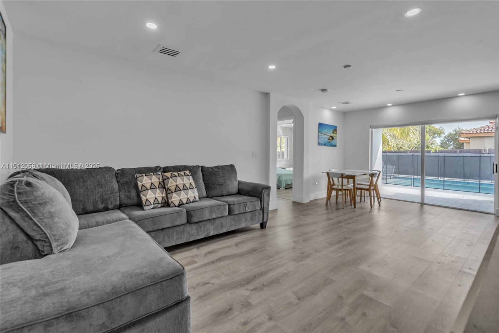 CHRISTOPHER GARDENS - Residential