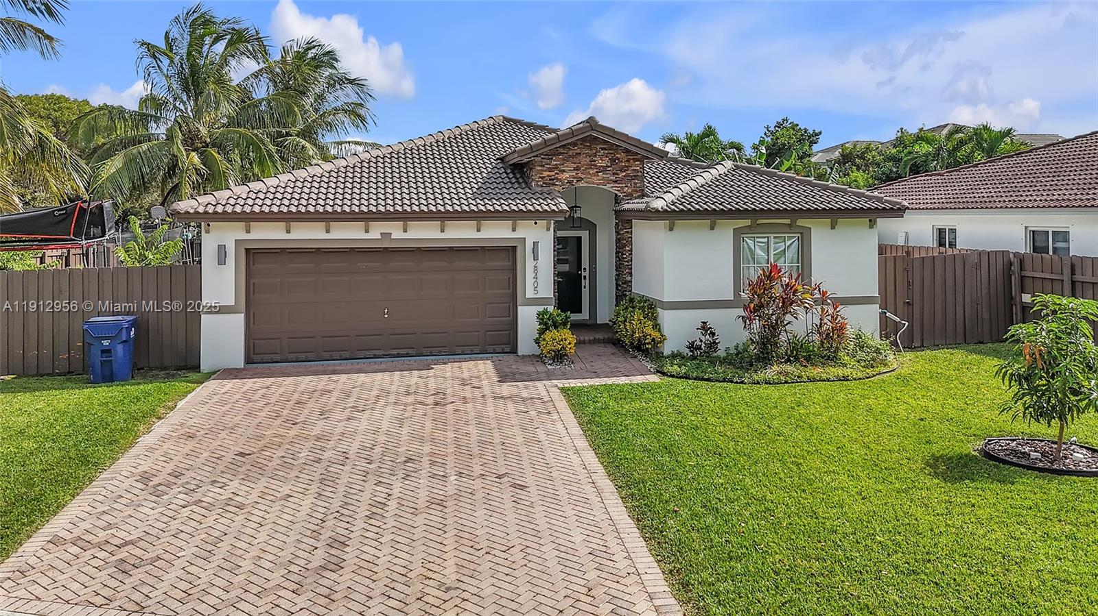 CHRISTOPHER GARDENS - Residential