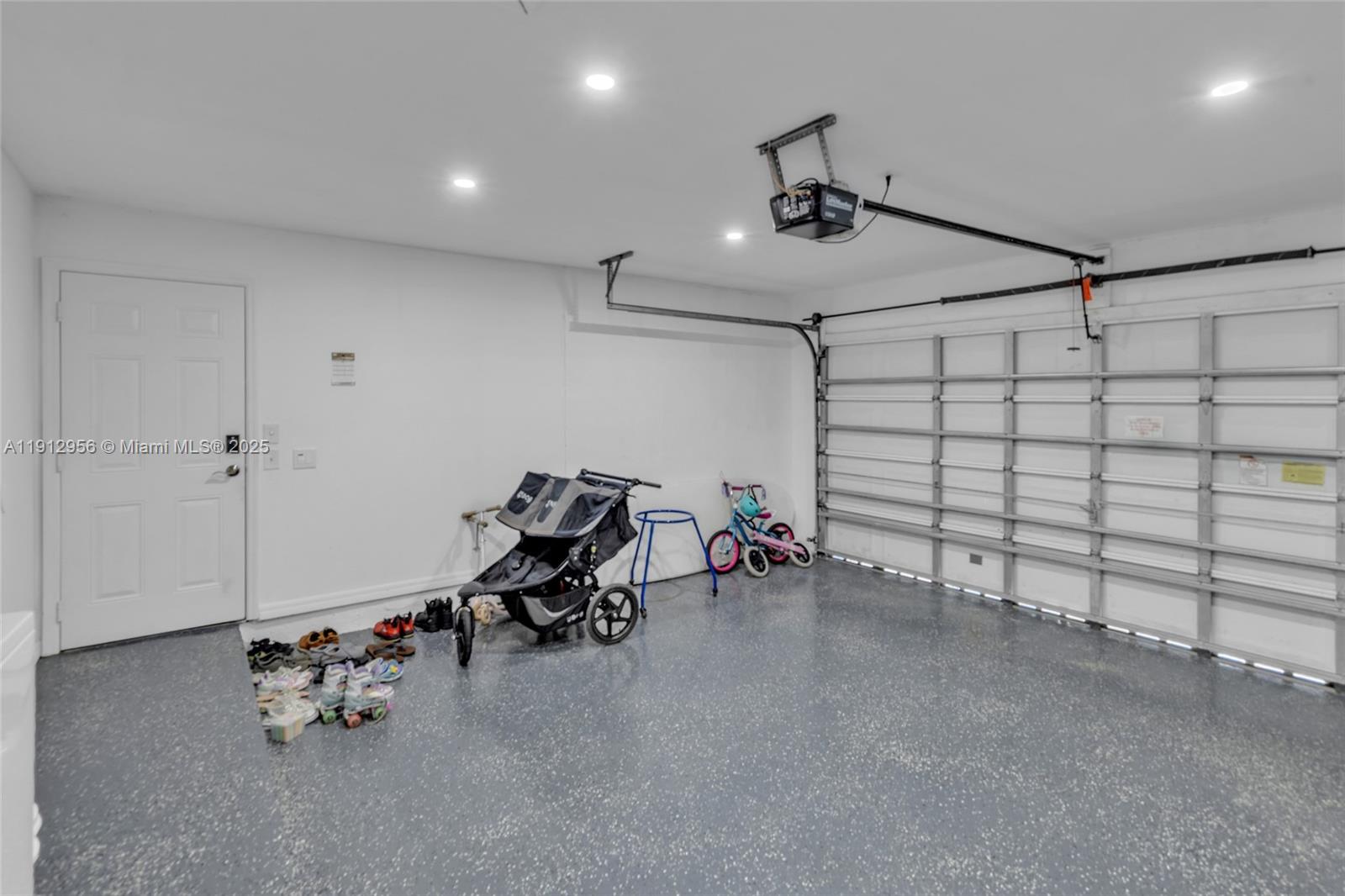 CHRISTOPHER GARDENS - Residential