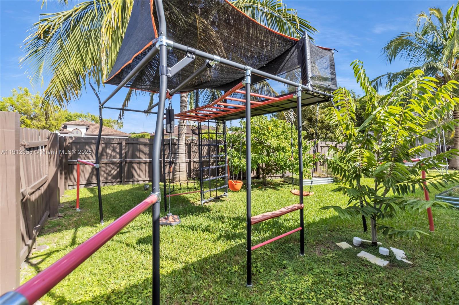 CHRISTOPHER GARDENS - Residential