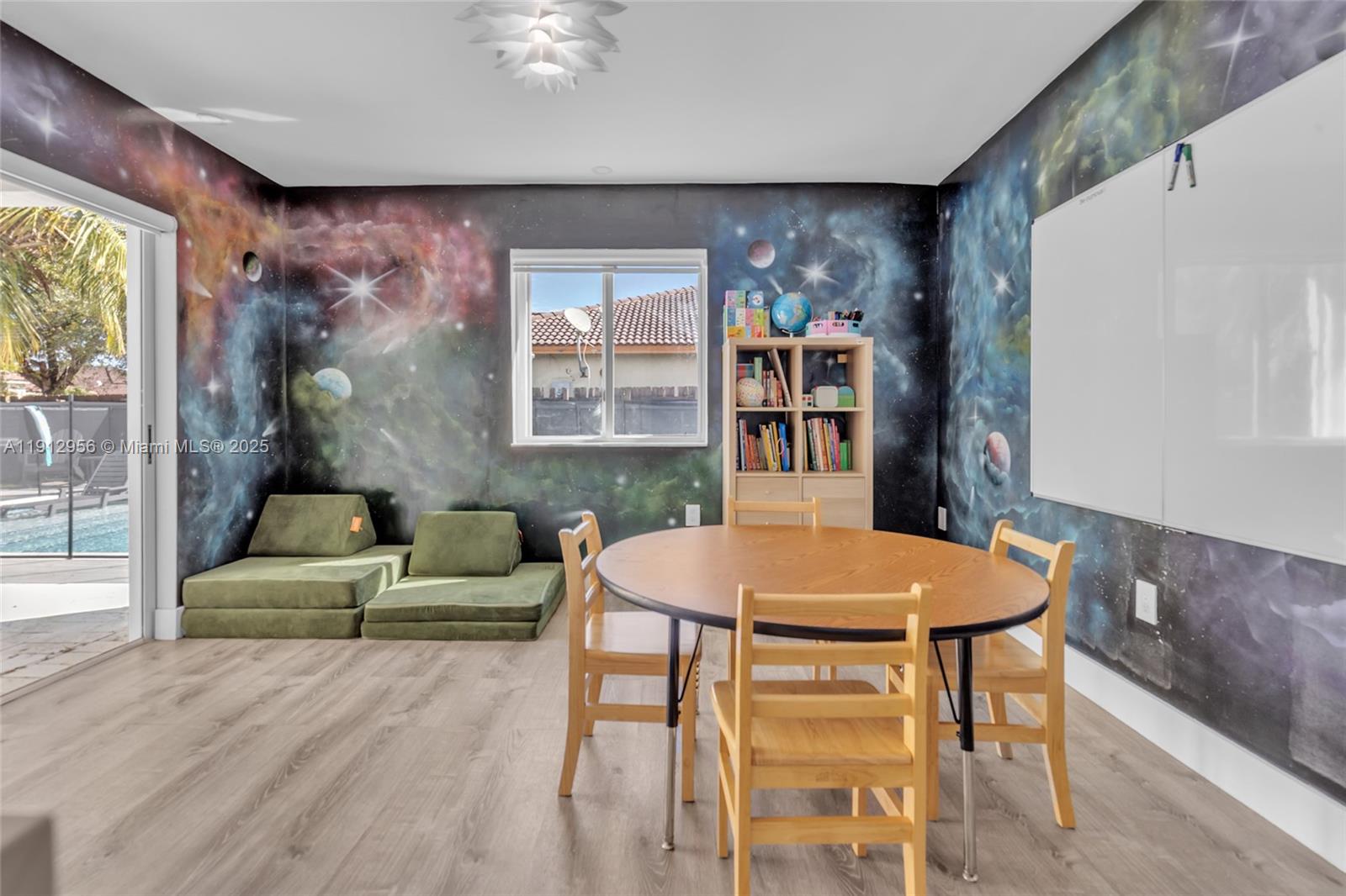 CHRISTOPHER GARDENS - Residential