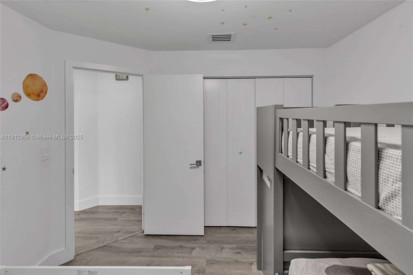 CHRISTOPHER GARDENS - Residential