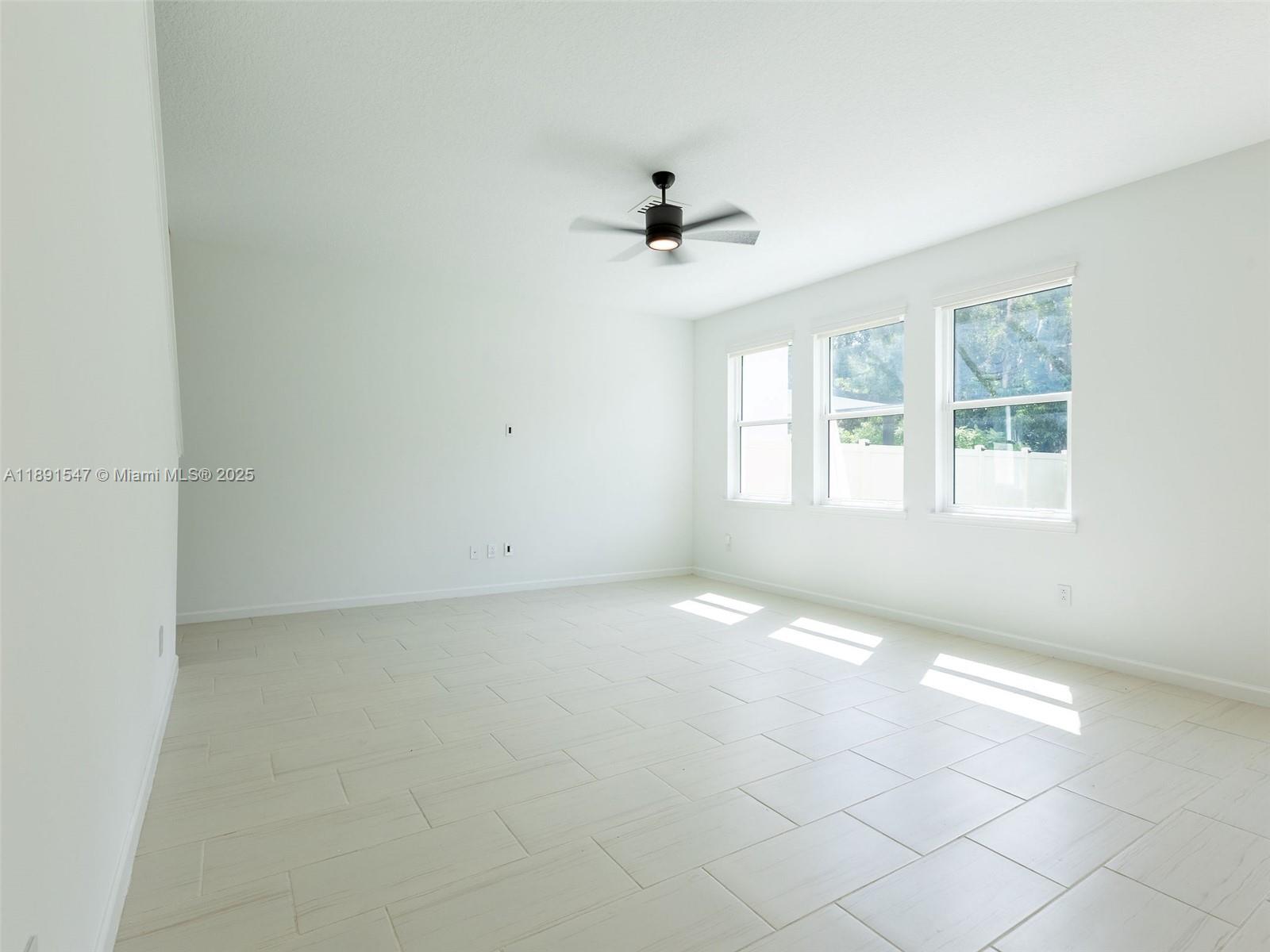 LAKE COVE OF LAKE WORTH - Residential