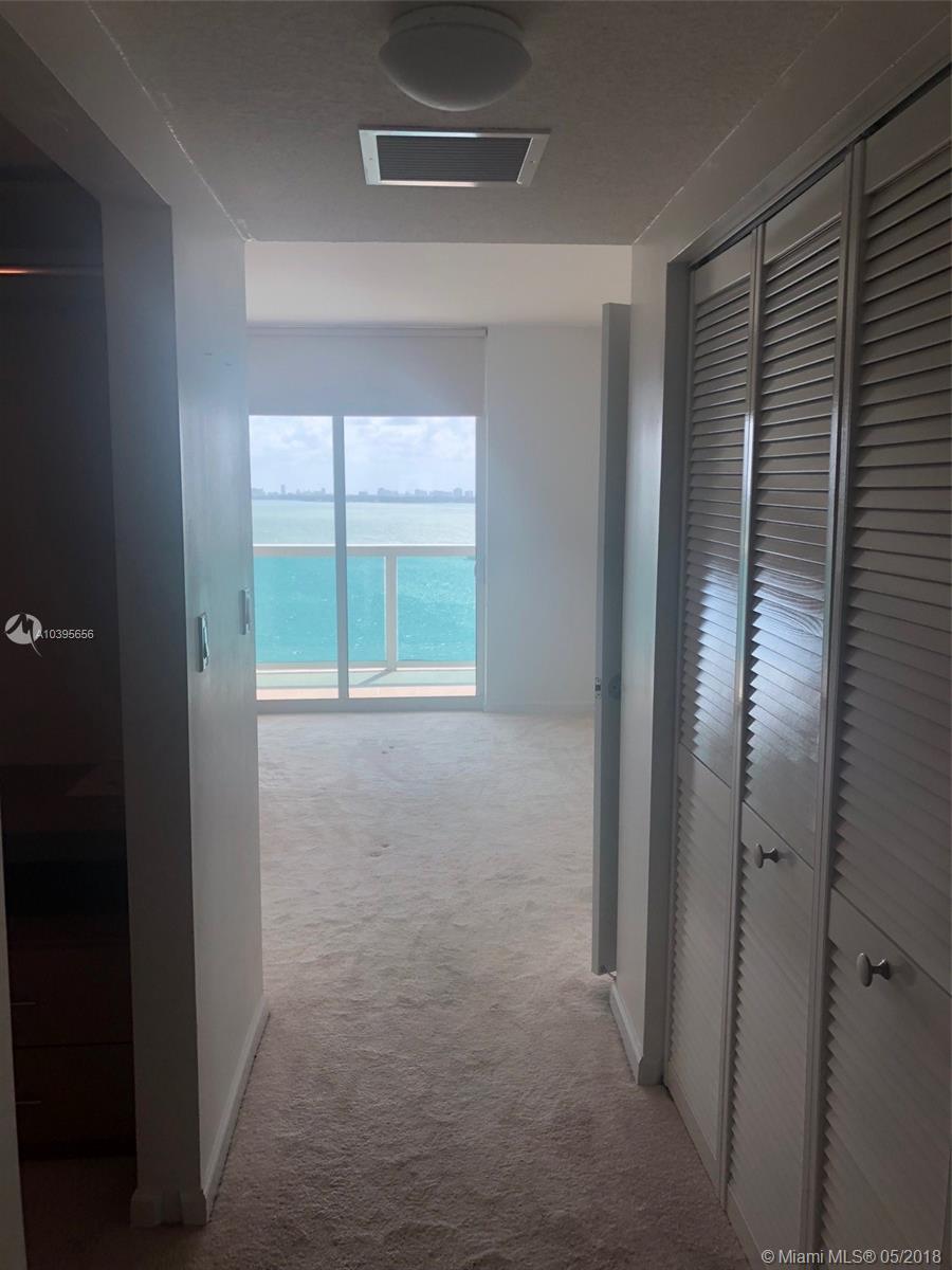 1800 CLUB CONDO - Residential Lease