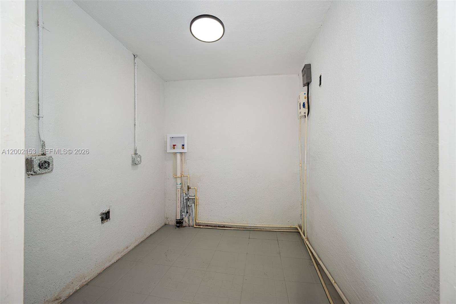 WEST END PARK AMD PL - Residential