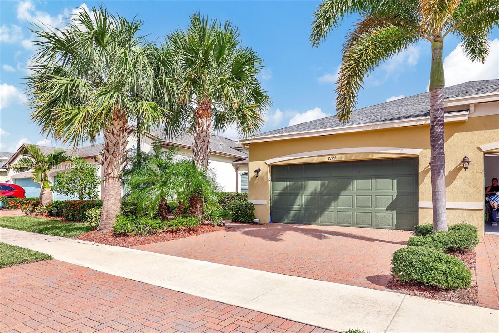 LAKEPARK AT TRADITION - Residential