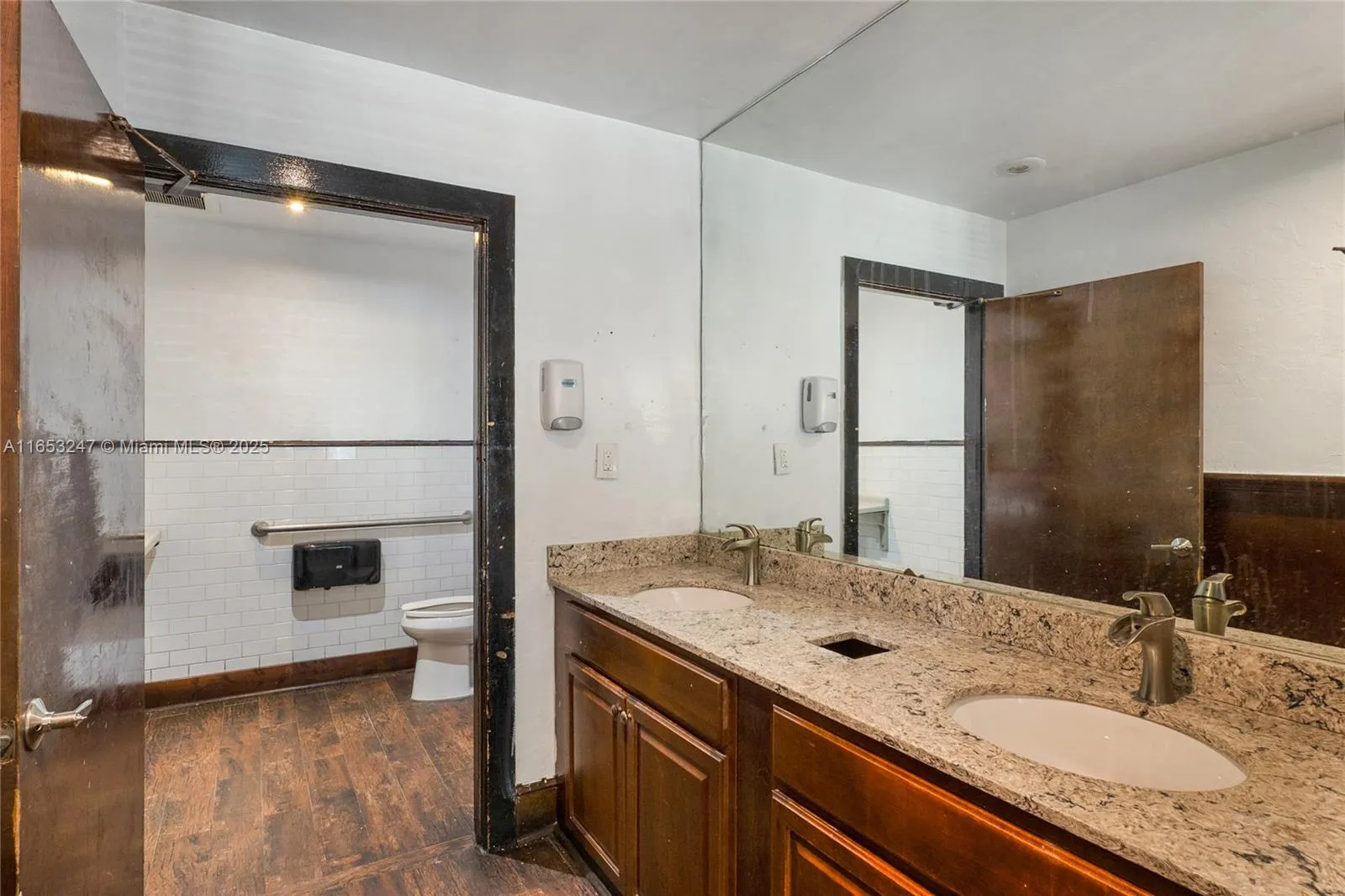 Key Biscayne, Florida 33149, United States, ,Commercial,Active,45413