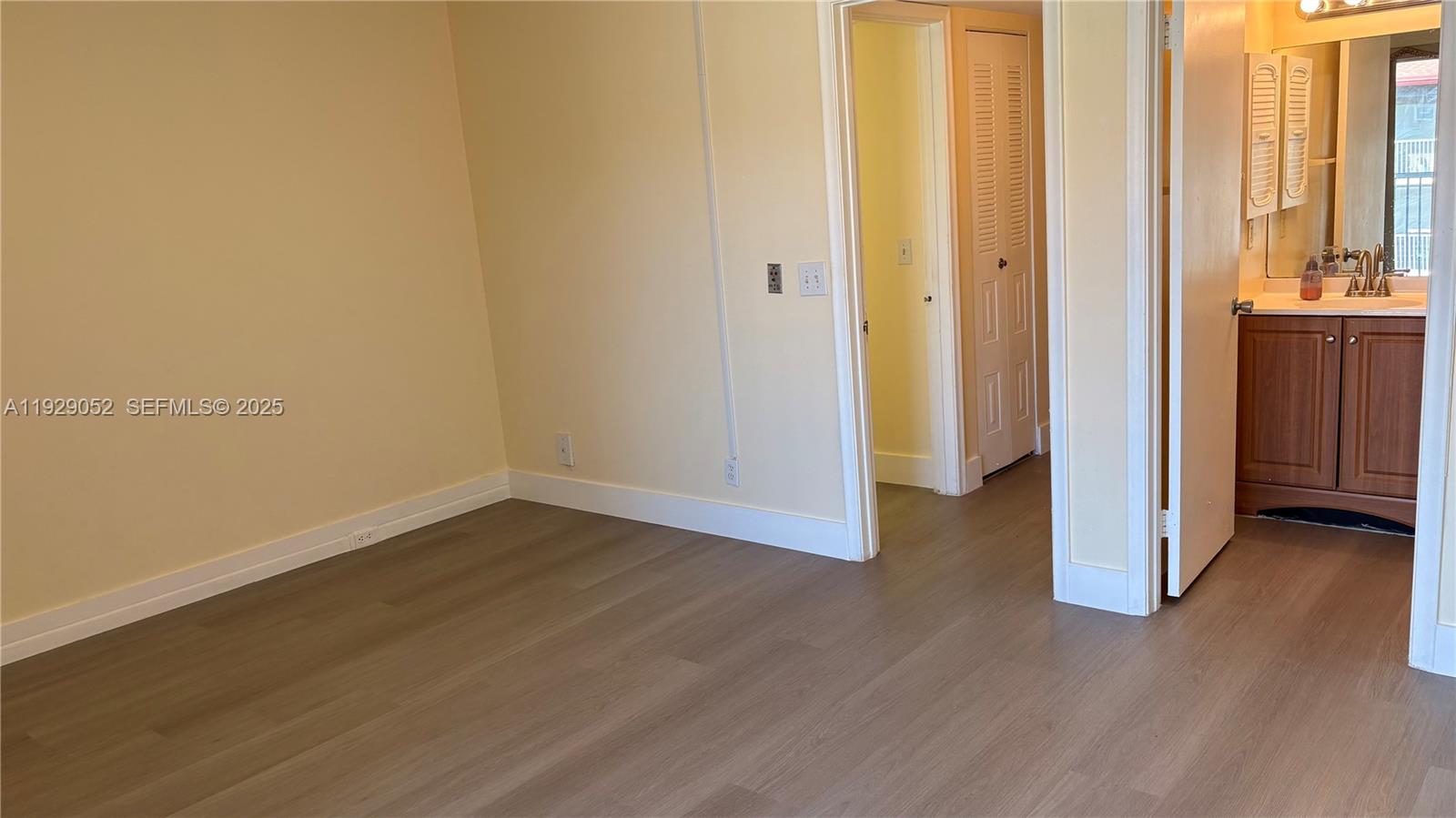 NEW HAMPTON AT CENTURY VI - Residential Lease