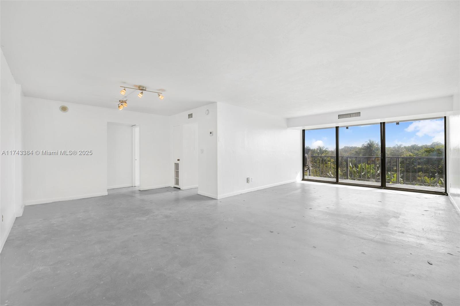 Property for Sale at 5781 Biscayne Blvd 503, Miami, Broward County, Florida - Bedrooms: 2 
Bathrooms: 3  - $459,000