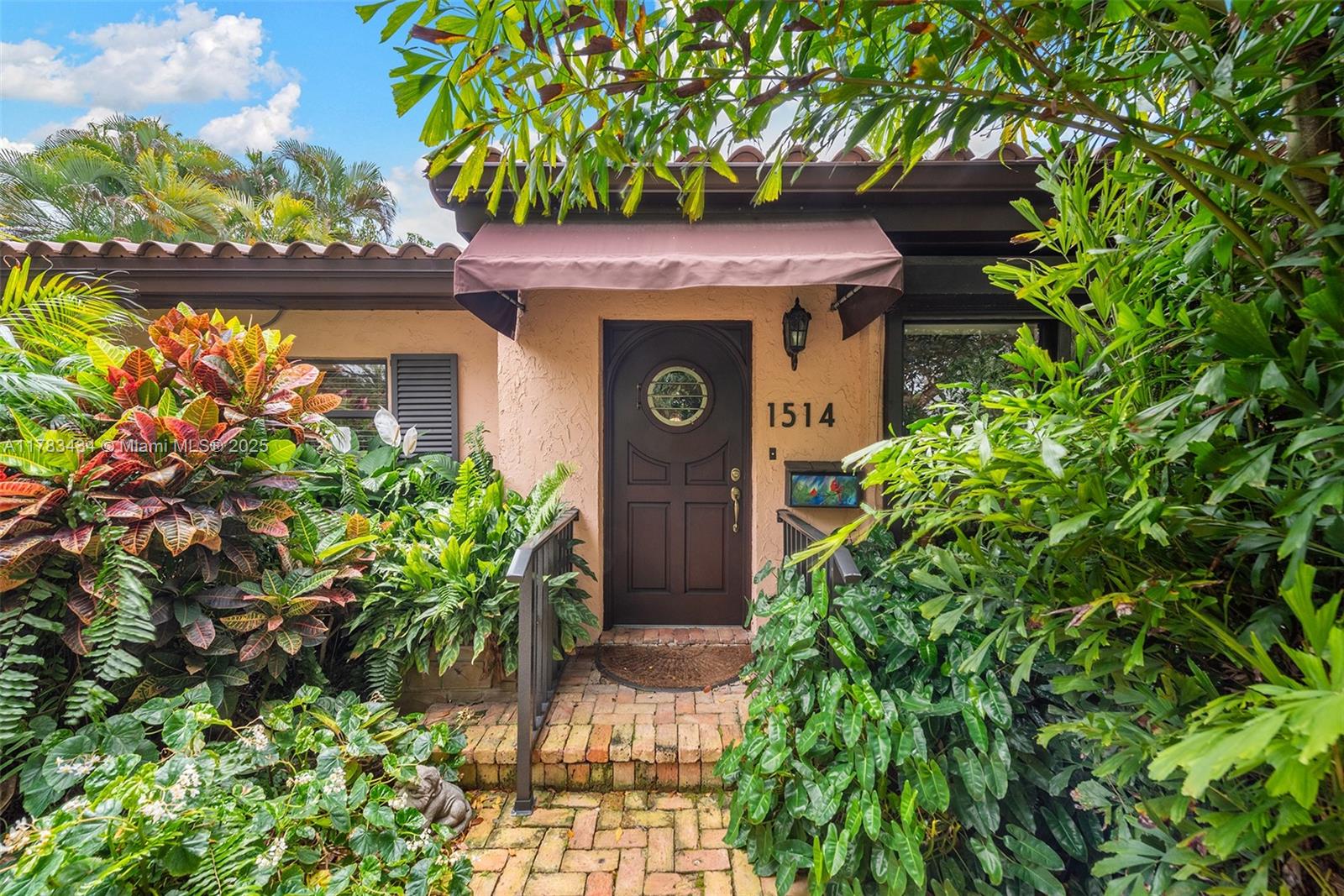 CORAL GABLES RIV SEC 6 - Residential