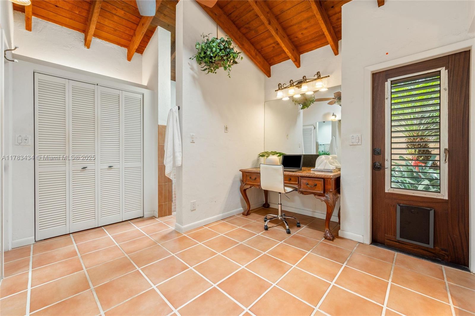 CORAL GABLES RIV SEC 6 - Residential