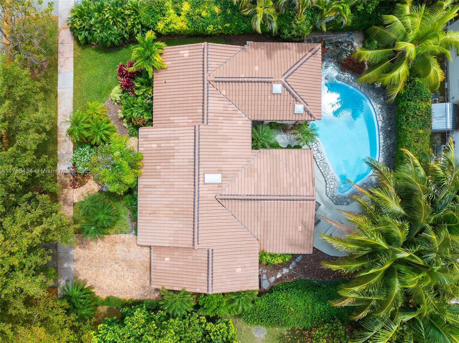 CORAL GABLES RIV SEC 6 - Residential