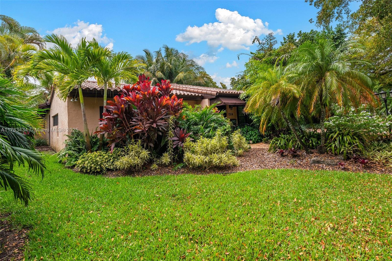 CORAL GABLES RIV SEC 6 - Residential