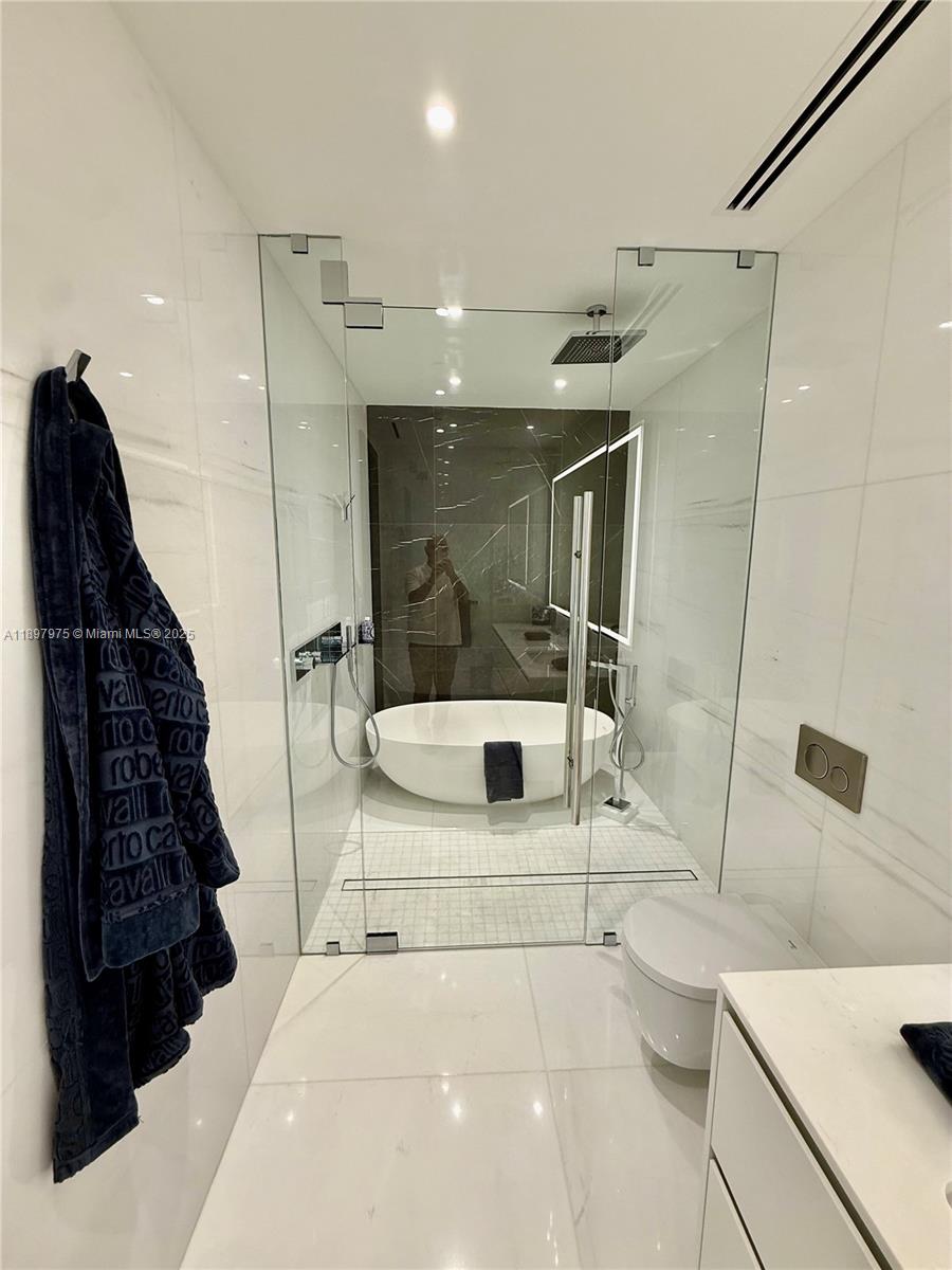 Aston Martin Residences Co - Residential Lease