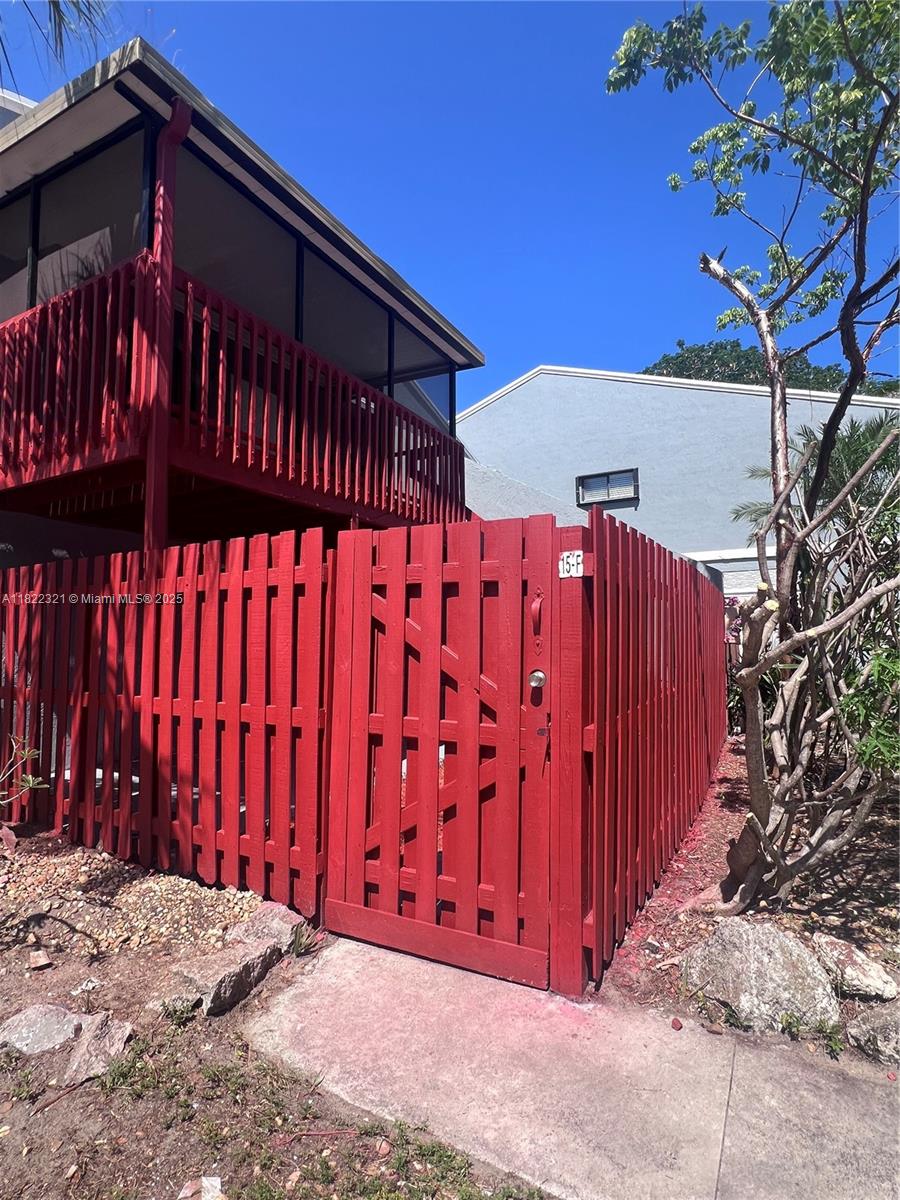 CROSSINGS OF BOYNTON BEAC - Residential