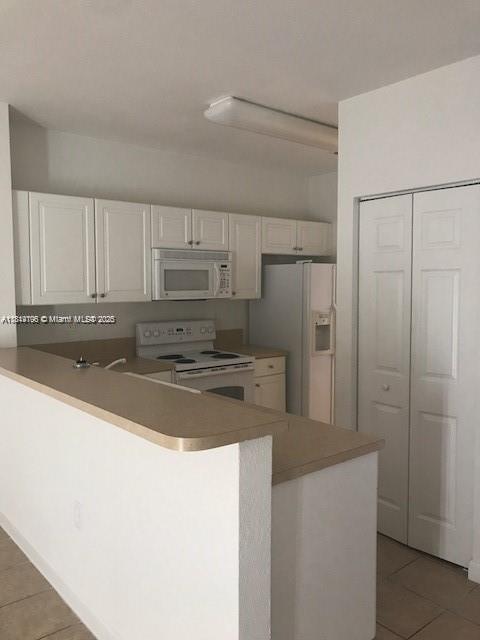 VILLAS AT CARMEL CONDO NO - Residential Lease