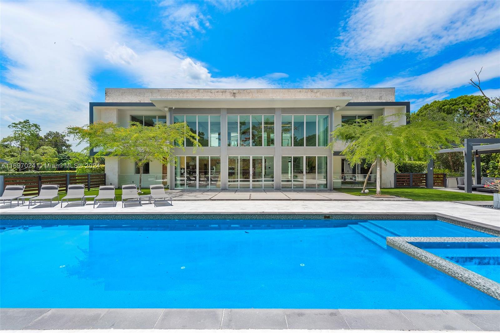 EVERGLADE SUGAR & LAND CO - Residential