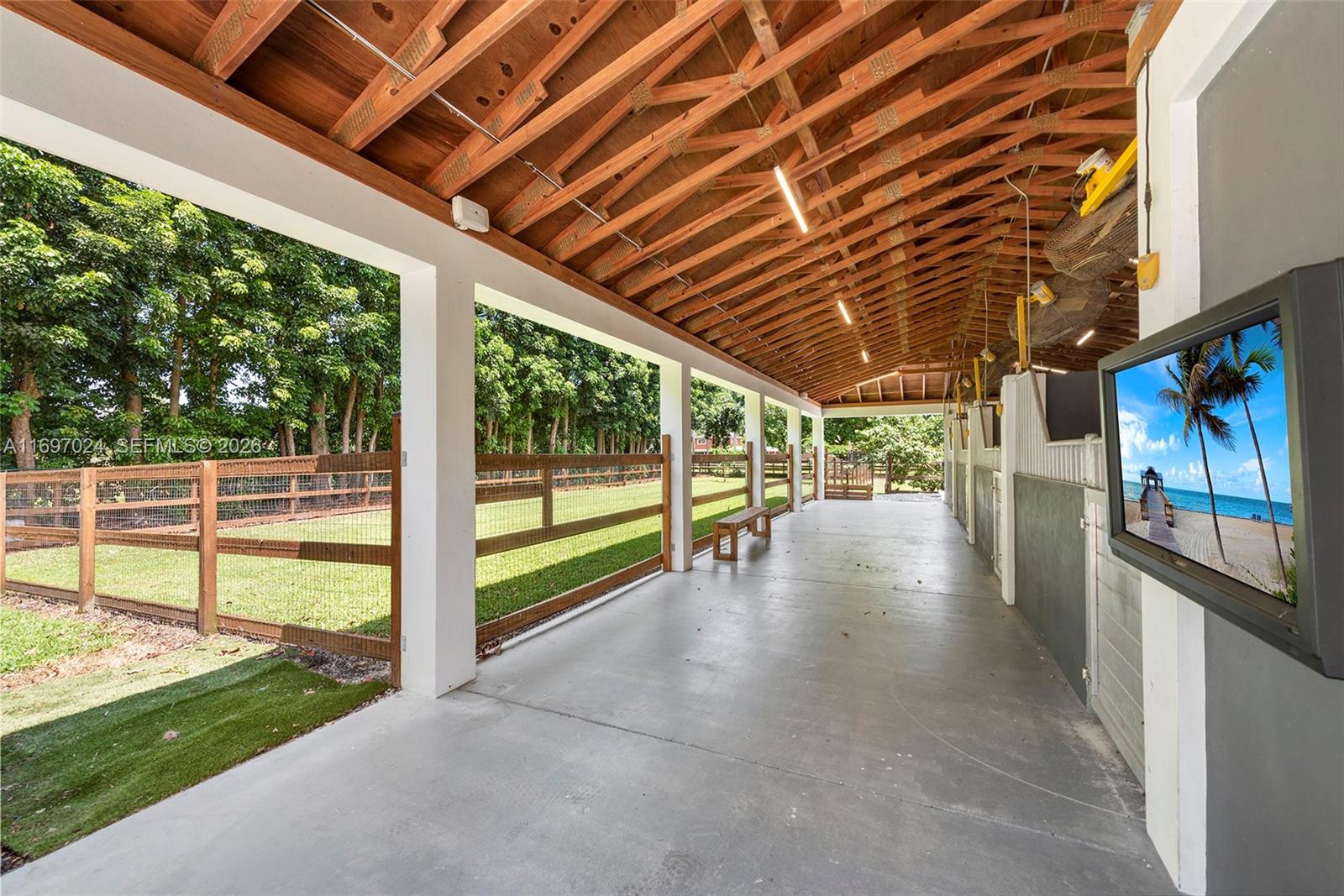 EVERGLADE SUGAR & LAND CO - Residential