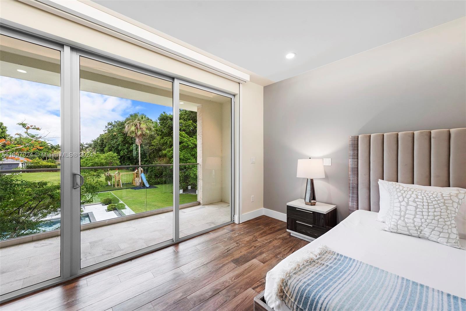 EVERGLADE SUGAR & LAND CO - Residential