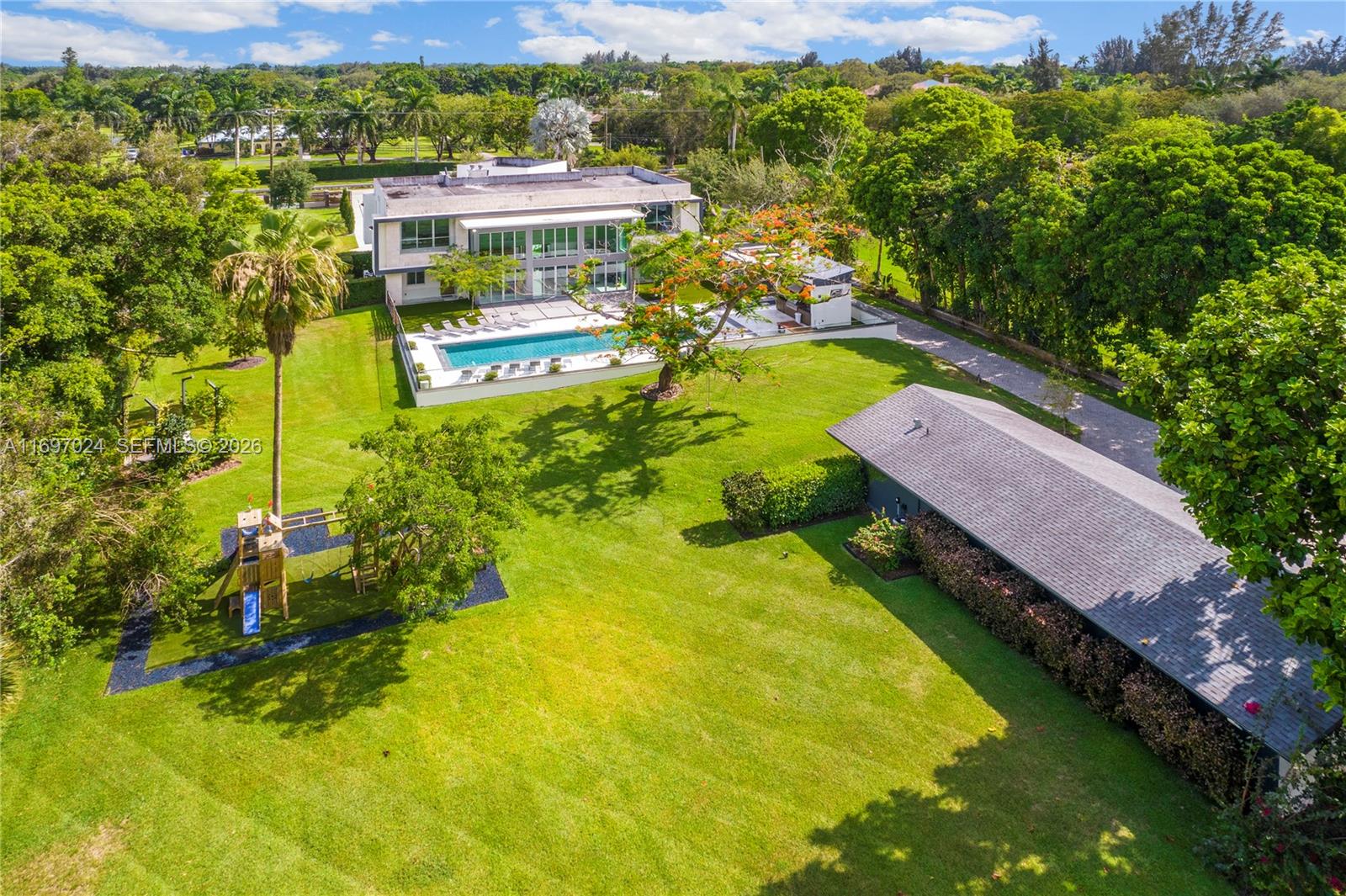 EVERGLADE SUGAR & LAND CO - Residential