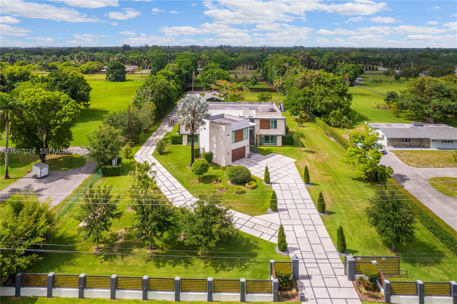 EVERGLADE SUGAR & LAND CO - Residential