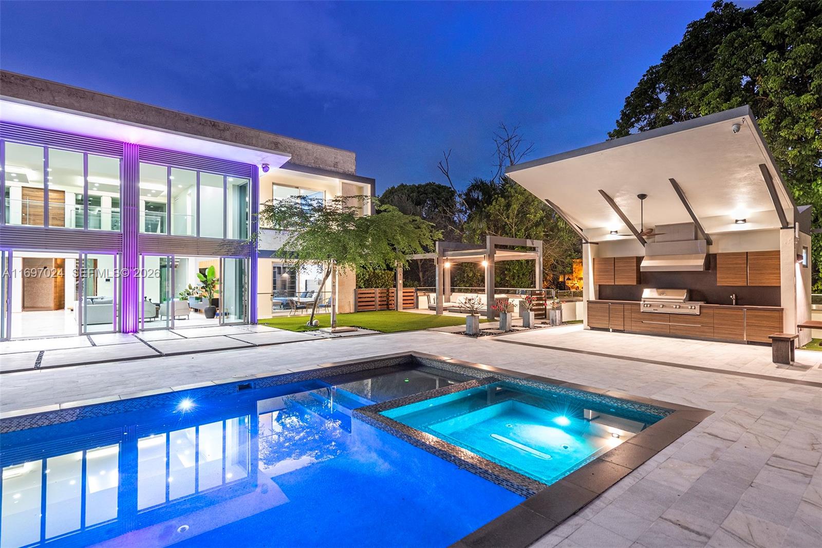 EVERGLADE SUGAR & LAND CO - Residential