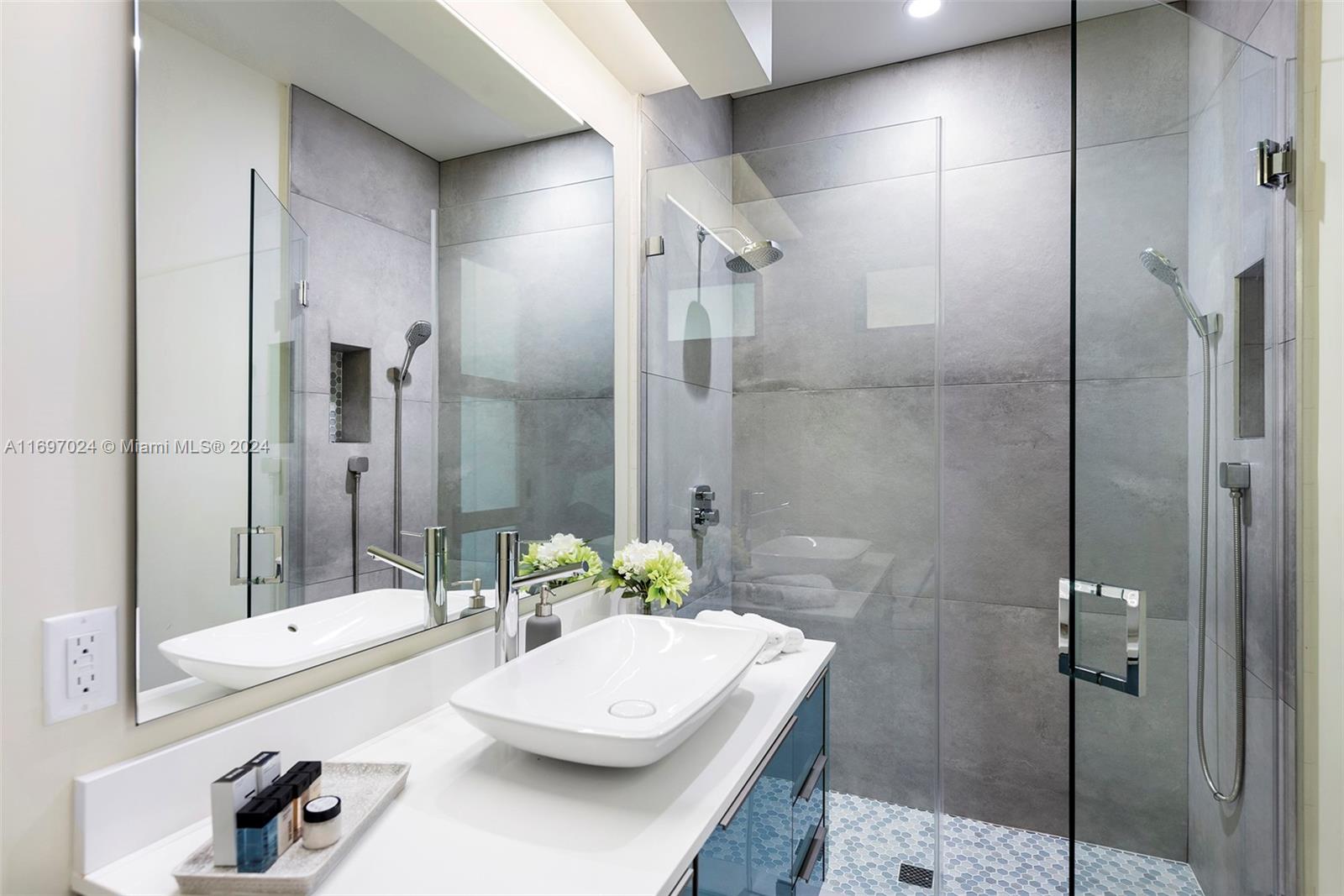 EVERGLADE SUGAR & LAND CO - Residential