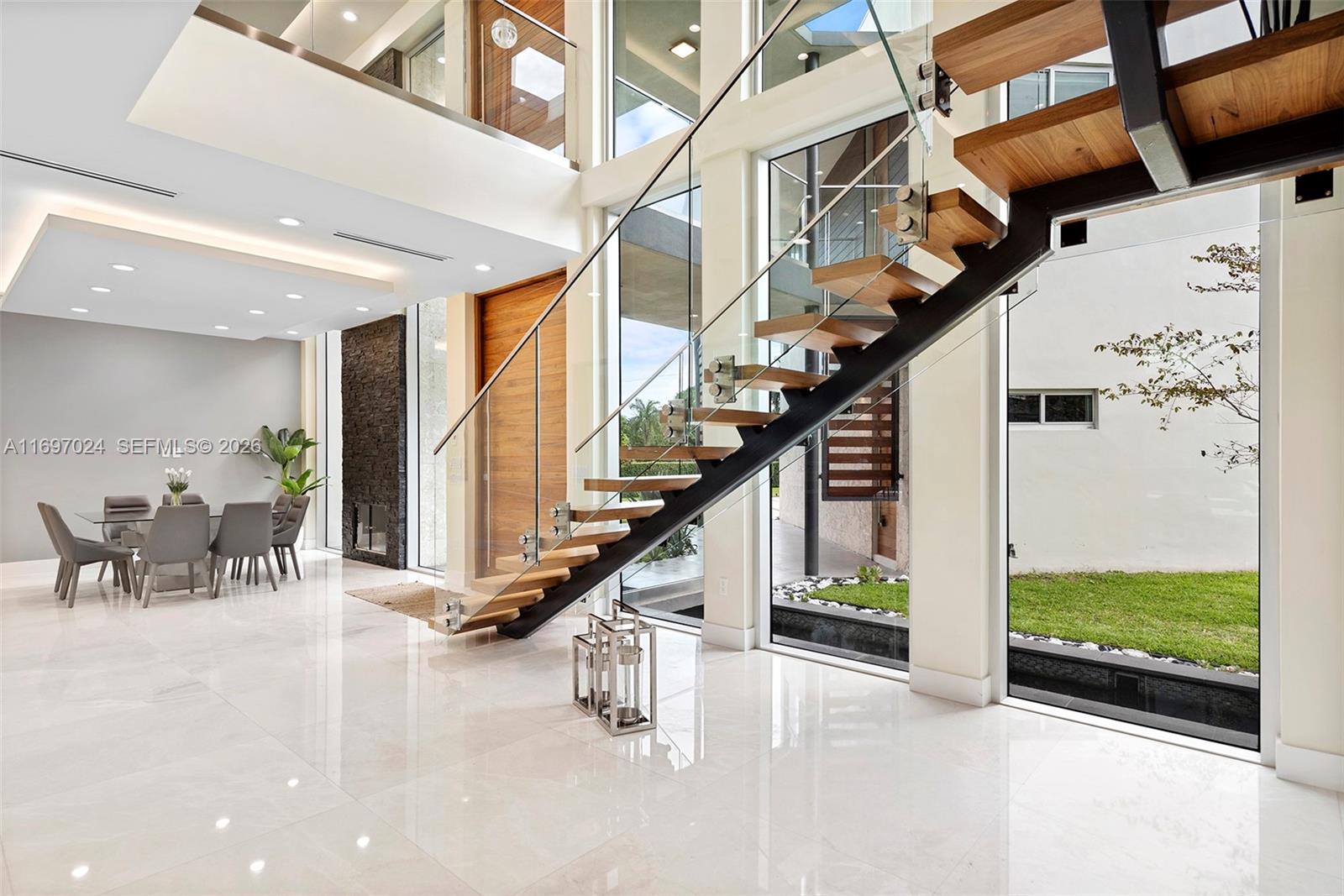 EVERGLADE SUGAR & LAND CO - Residential