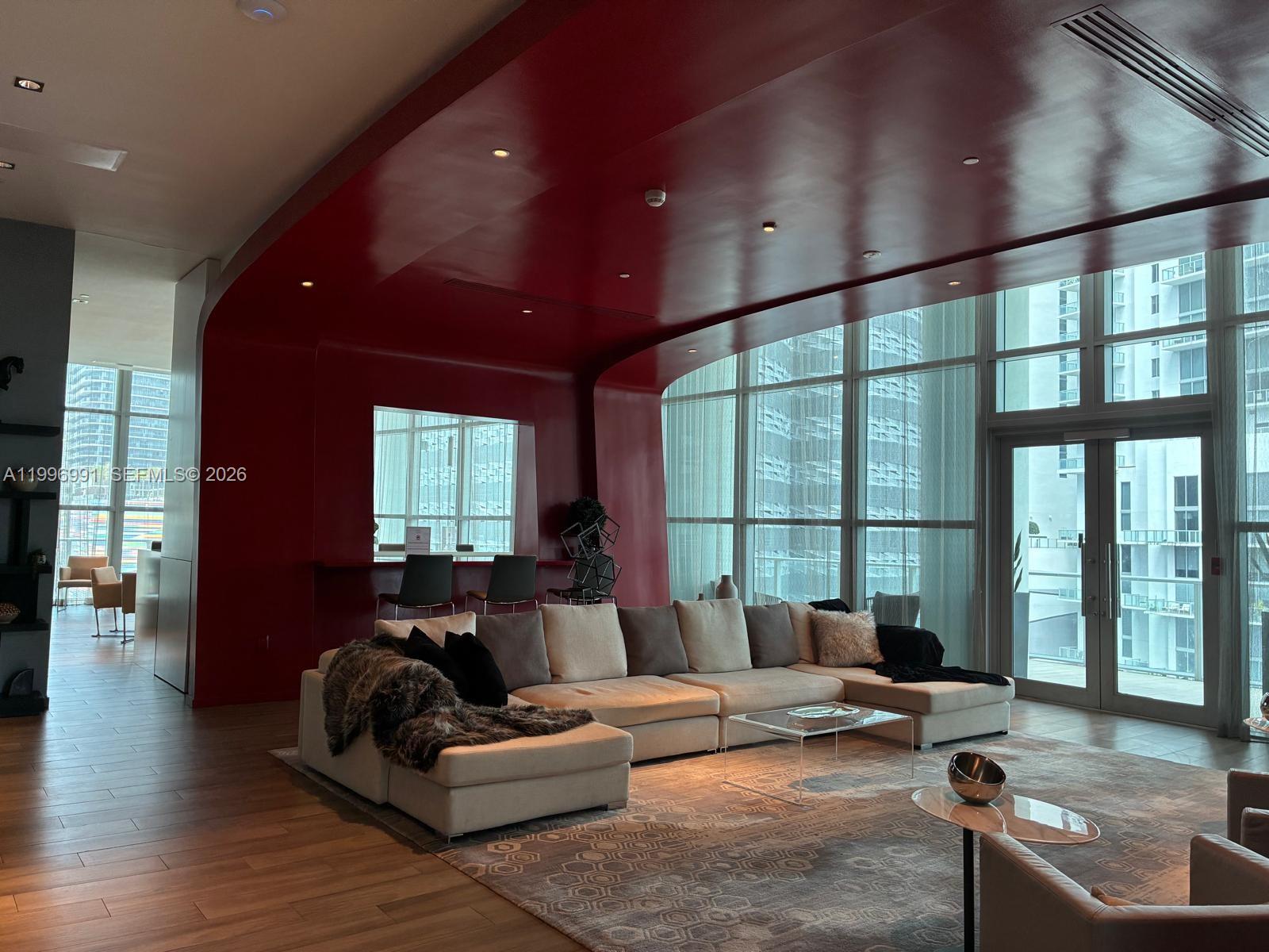 1100 MILLECENTO RESIDENCE - Residential