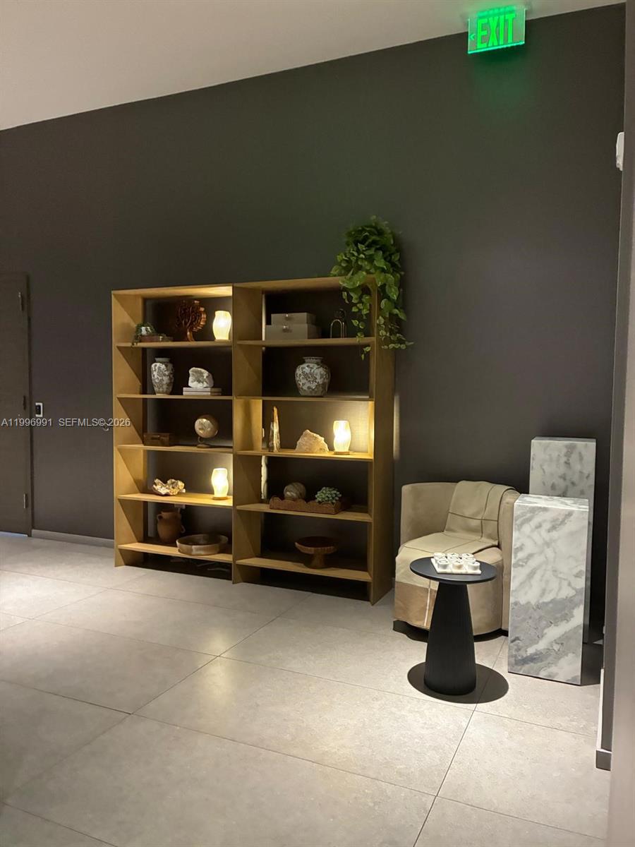 1100 MILLECENTO RESIDENCE - Residential