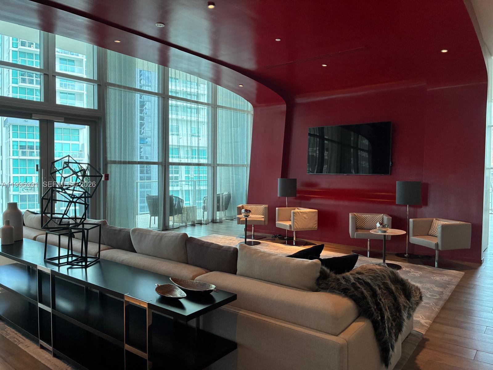 1100 MILLECENTO RESIDENCE - Residential