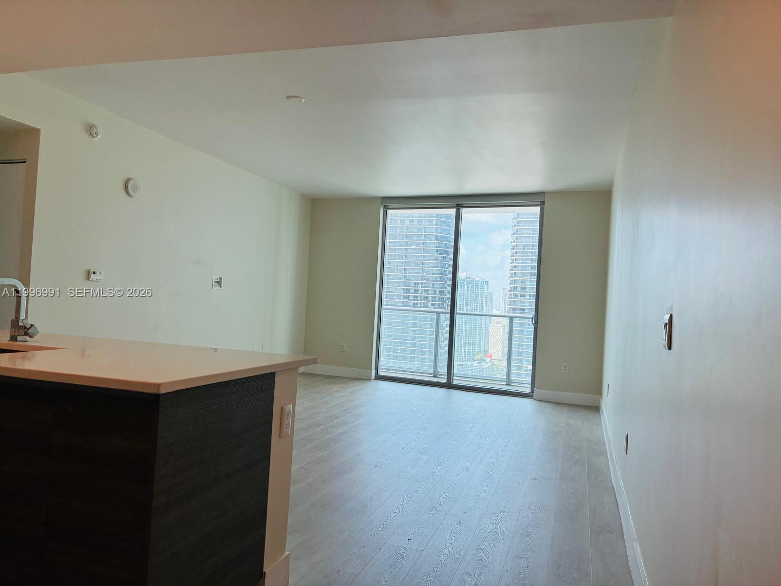 1100 MILLECENTO RESIDENCE - Residential