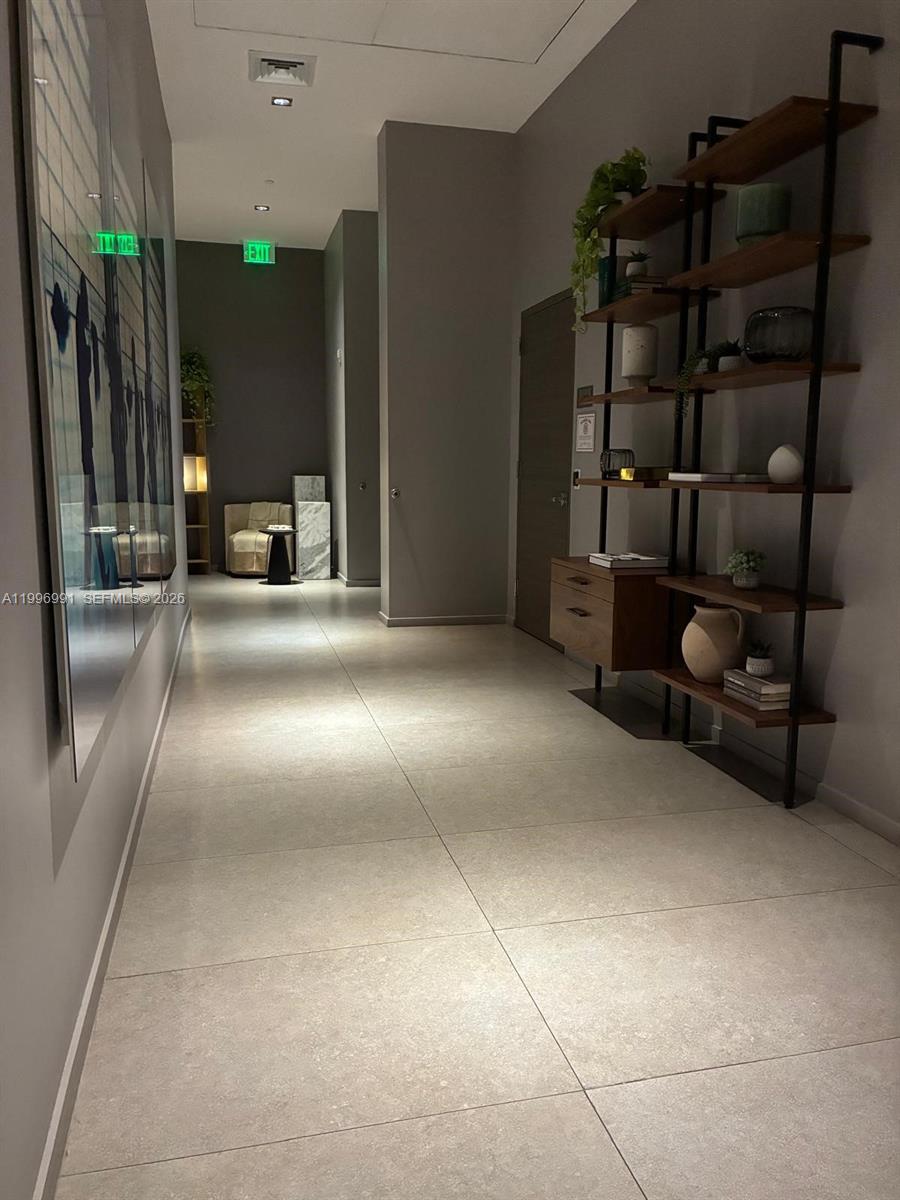 1100 MILLECENTO RESIDENCE - Residential