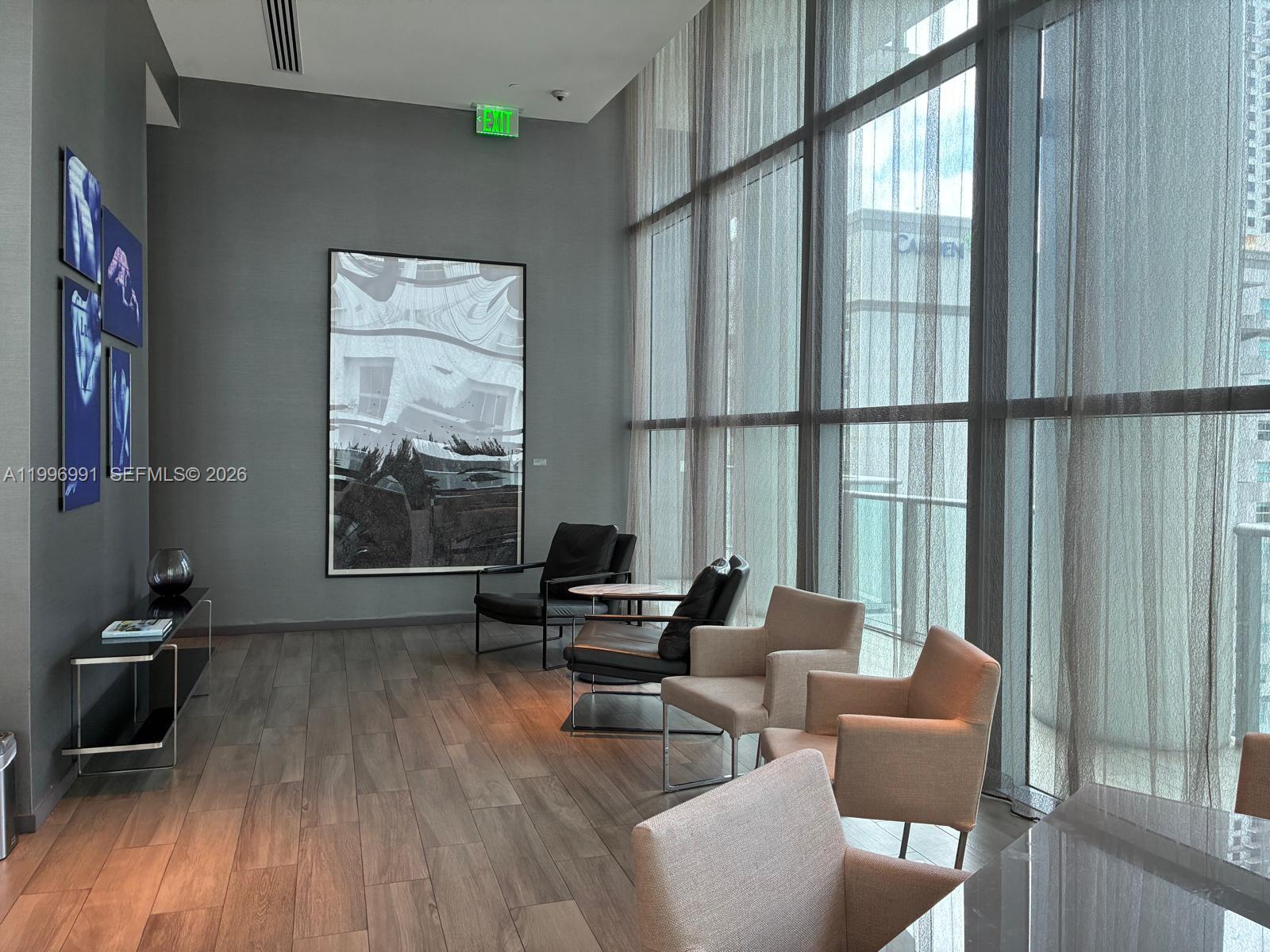 1100 MILLECENTO RESIDENCE - Residential