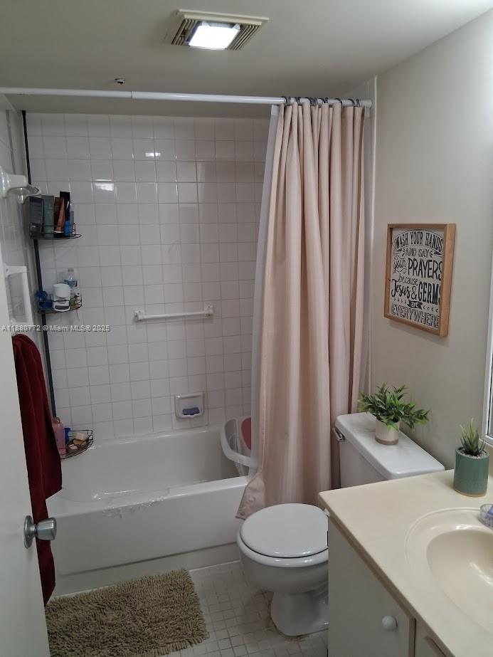 CAMBRIDGE AT CENTURY - Residential Lease