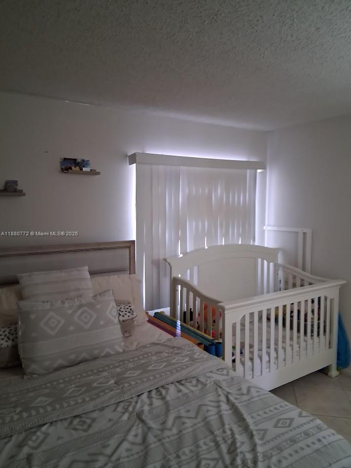 CAMBRIDGE AT CENTURY - Residential Lease