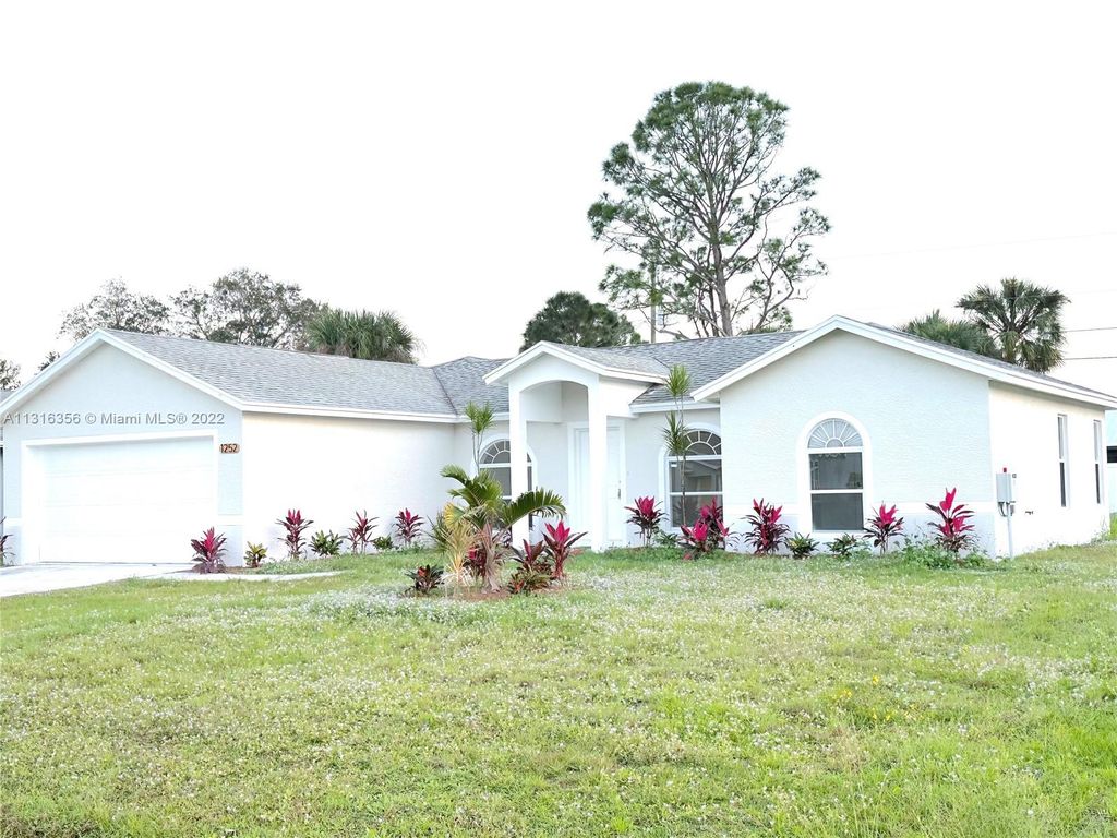 Photo of 1252 SW Porter Rd, Port Saint Lucie, FL 34953 (MLS # A11316356)