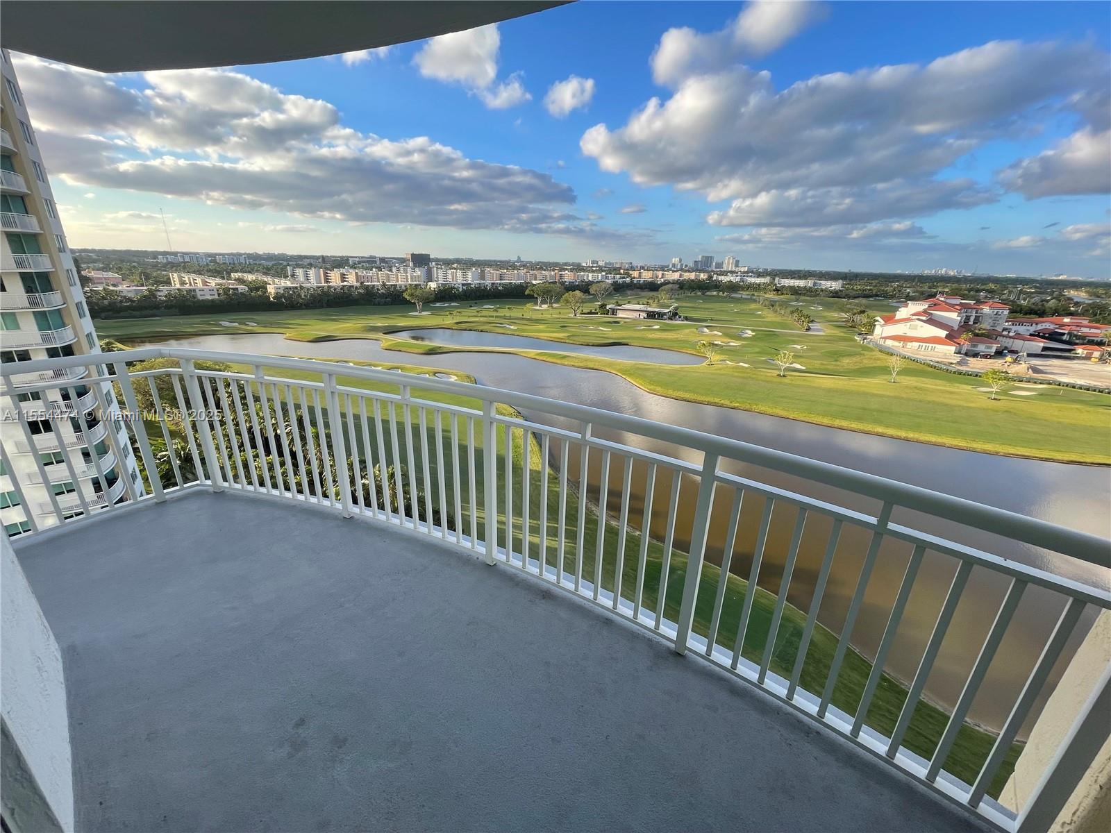 DUO CONDOMINIUM EAST - Residential