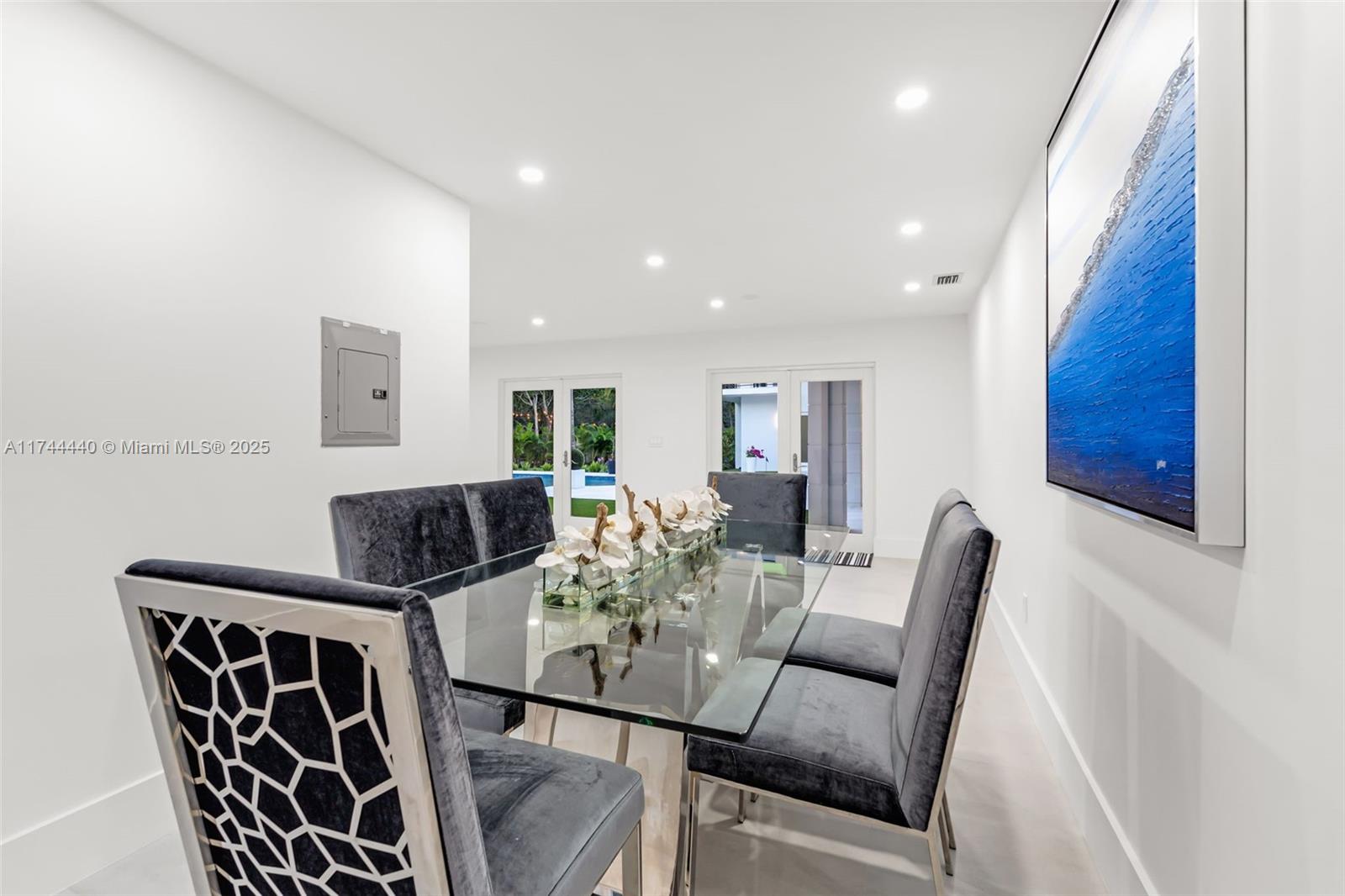 BAY RIDGE ESTS - Residential