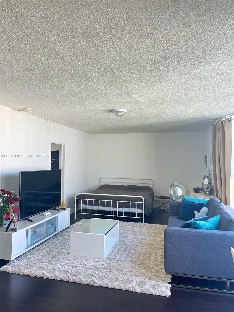 BROWNSTONE CO-OP APTS INC - Residential