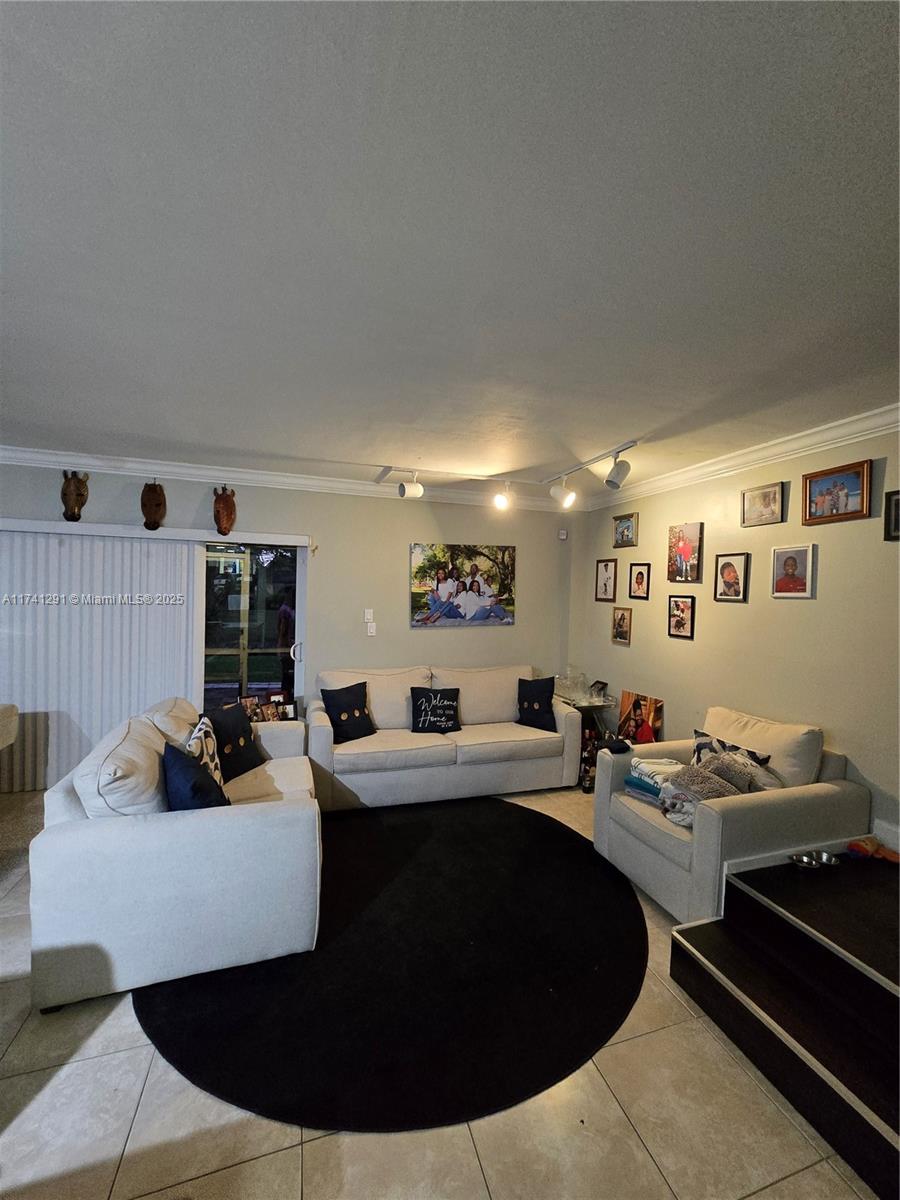 COUNTRY VILLAGE CONDO - Residential