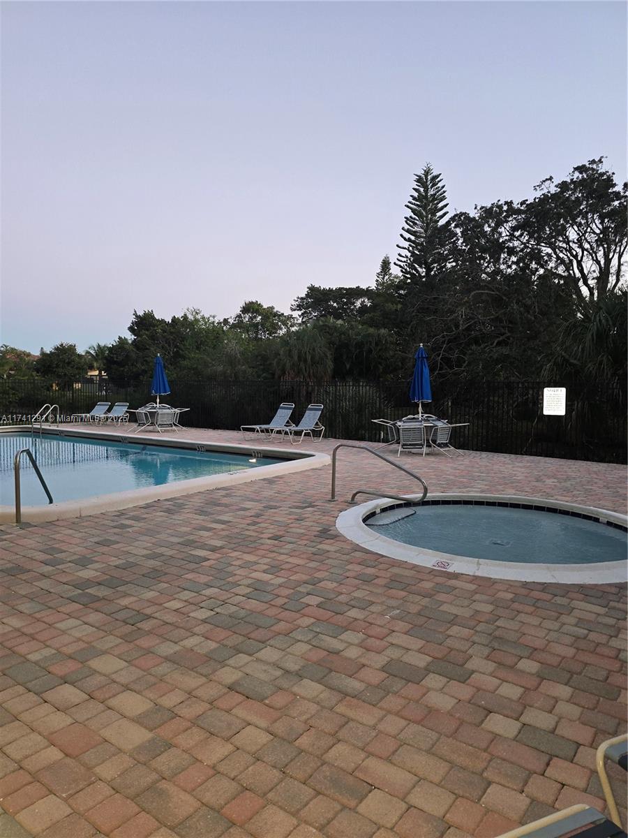 COUNTRY VILLAGE CONDO - Residential