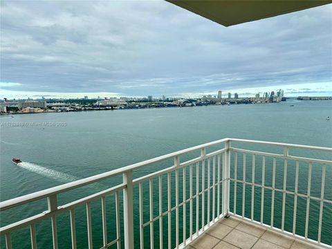 770 Claughton Island Dr PH-15 Miami FL 33131