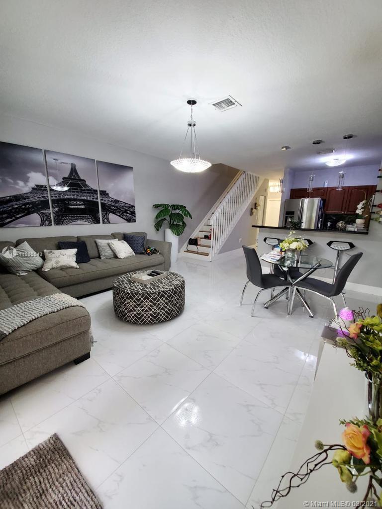 KENDALL GREENS CONDO - Residential